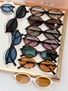 miumiu sunglasses 52-18-140